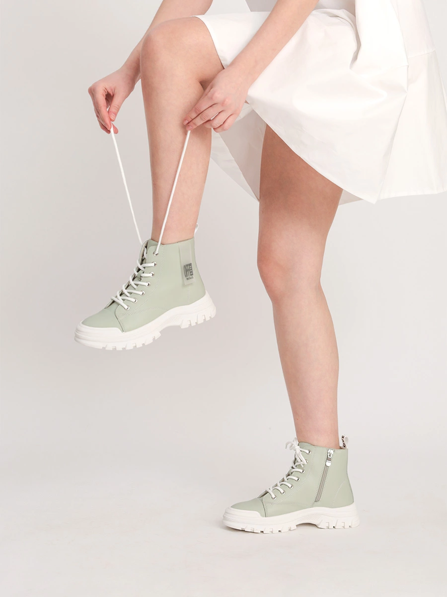 Ботинки зеленые с отрезным носком
